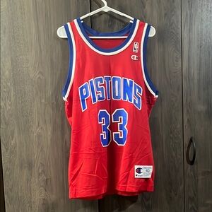 Vintage red Champion Grant Hill Detroit Pistons jersey size 40
